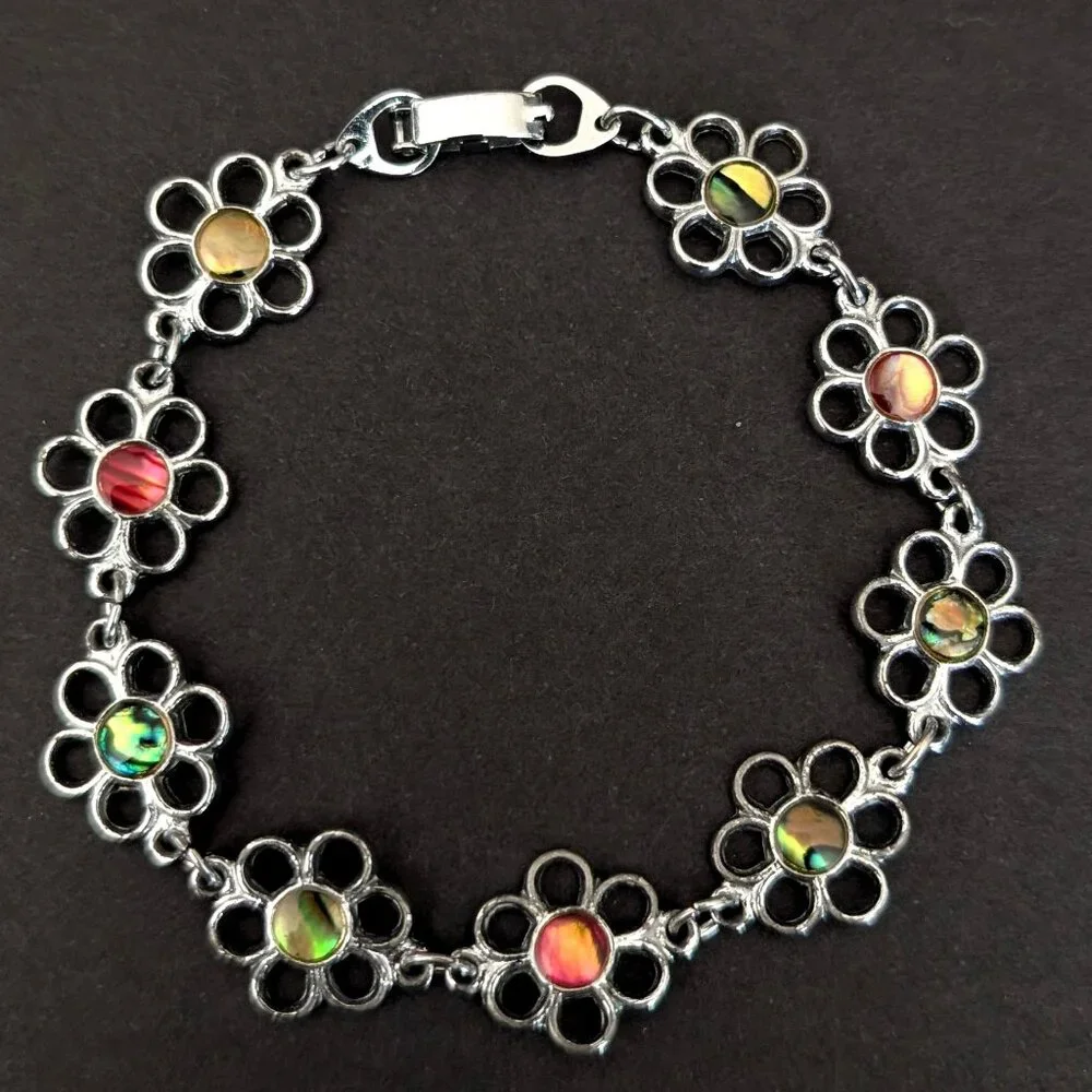 Silver flower bracelet with resin centers